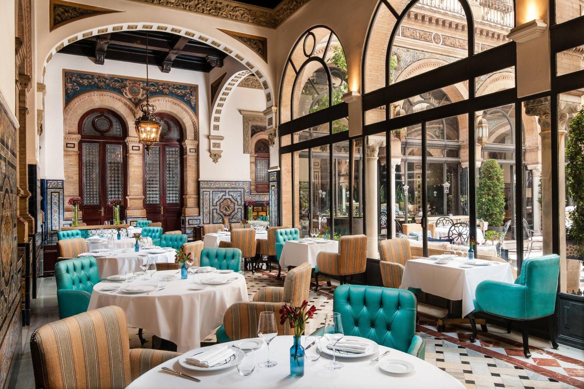 塞维利亚阿方索十三世豪华精选酒店 外观 照片 Restaurant interior