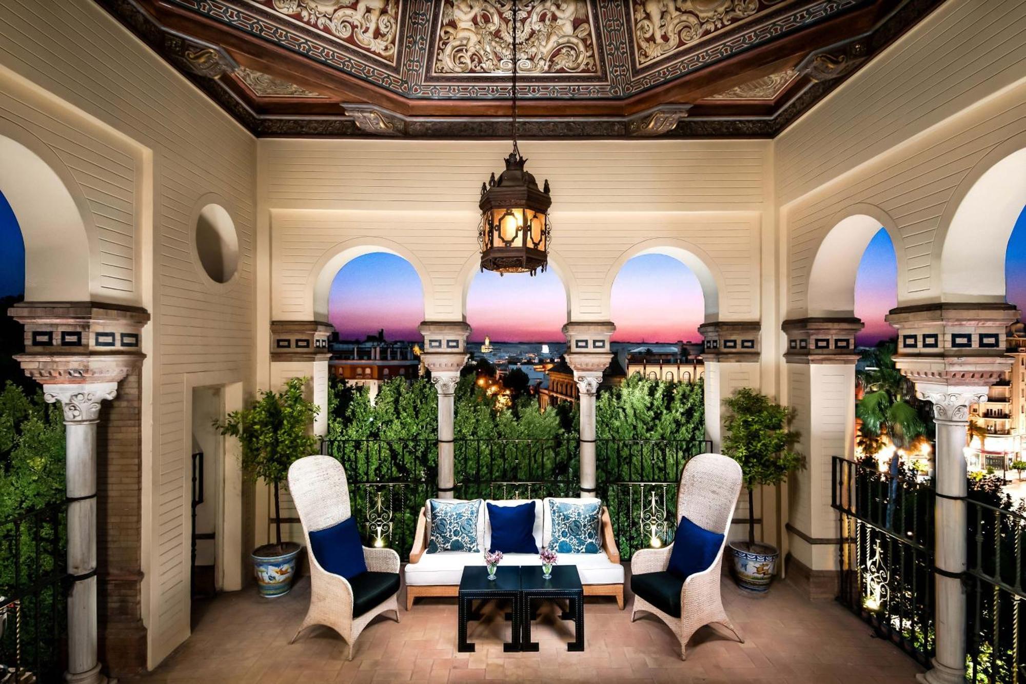 塞维利亚阿方索十三世豪华精选酒店 外观 照片 The interior of the hotel